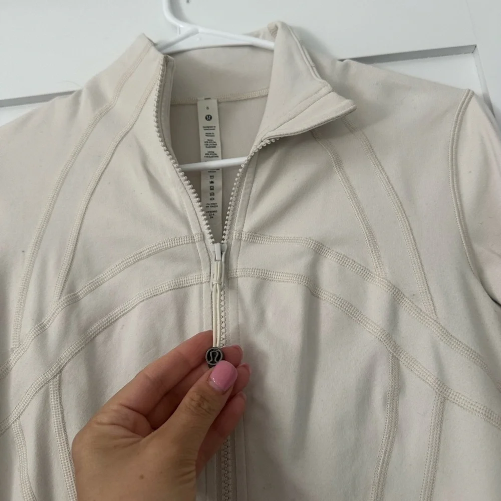 Lululemon Women’s Cream Full-Zip Define Jacket luon 6 White Opal - Picture 3 of 4